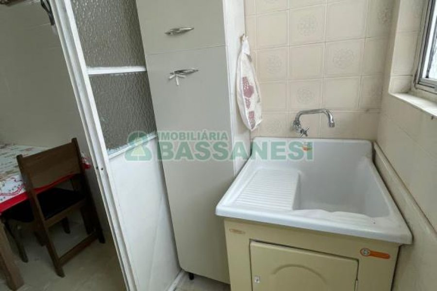 Apartamento com 61m², 2 dormitórios, 1 vaga, no bairro Rio Branco em Caxias do Sul para Comprar