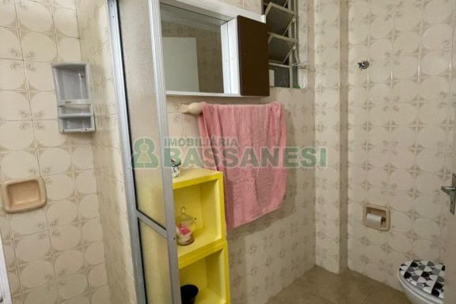 Apartamento com 61m², 2 dormitórios, 1 vaga, no bairro Rio Branco em Caxias do Sul para Comprar