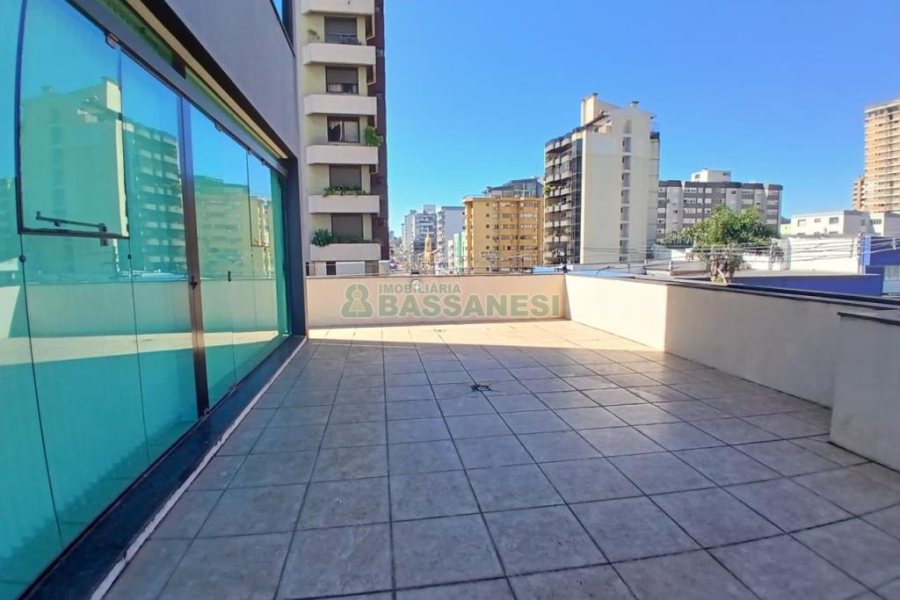 Sala com 63m², no bairro Centro em Caxias do Sul para Alugar