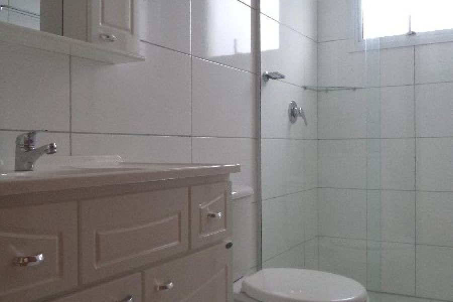 Apartamento, 2 dormitórios, 1 vaga, no bairro Santa Catarina em Caxias do Sul para Alugar
