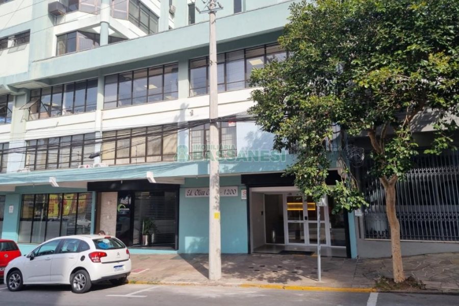 Sala com 118m², 1 vaga, no bairro Centro em Caxias do Sul para Comprar