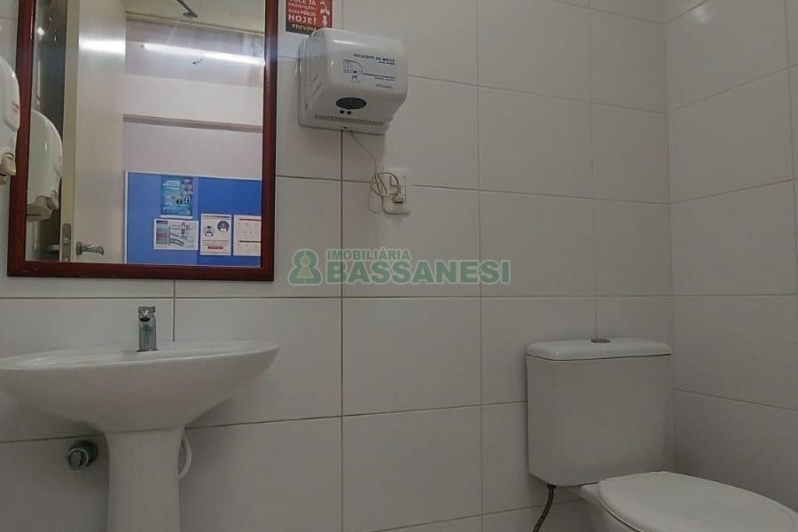 Predio com 4780m², no bairro São Pelegrino em Caxias do Sul para Alugar