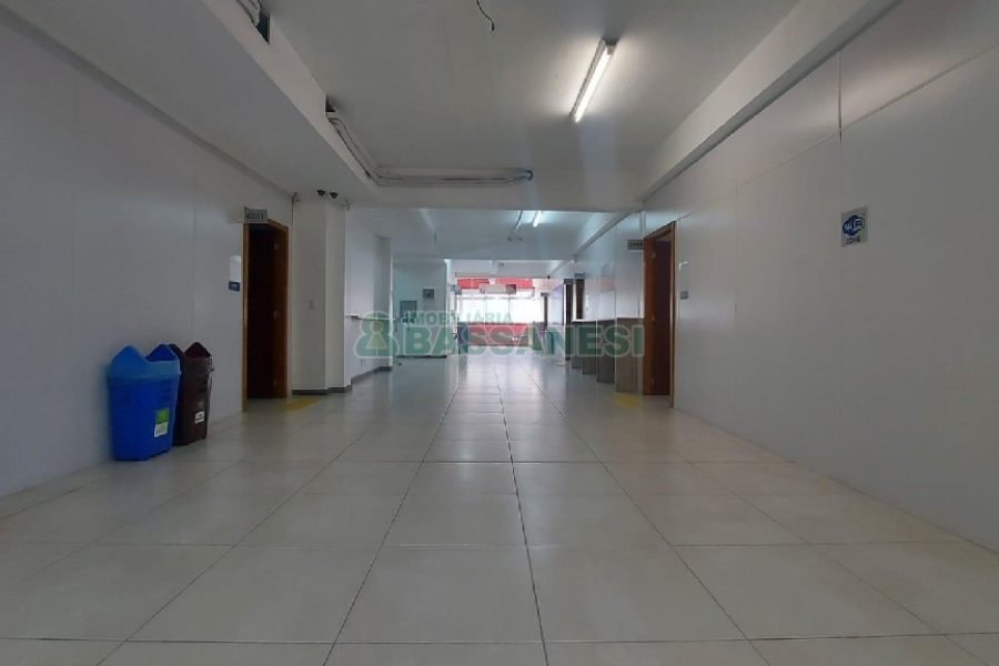 Predio com 4780m², no bairro São Pelegrino em Caxias do Sul para Alugar