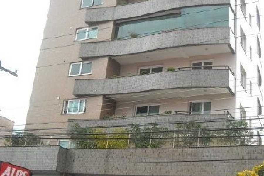 Apartamento com 178m², 3 dormitórios, 4 vagas, no bairro Exposição em Caxias do Sul para Comprar