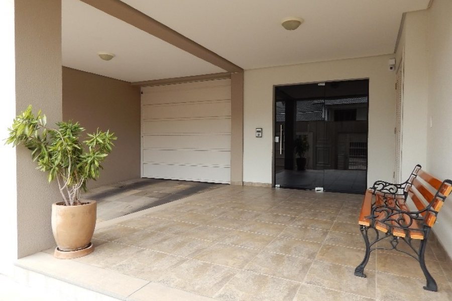 Apartamento com 104m², 3 dormitórios, 2 vagas, no bairro Vinhedos em Caxias do Sul para Alugar
