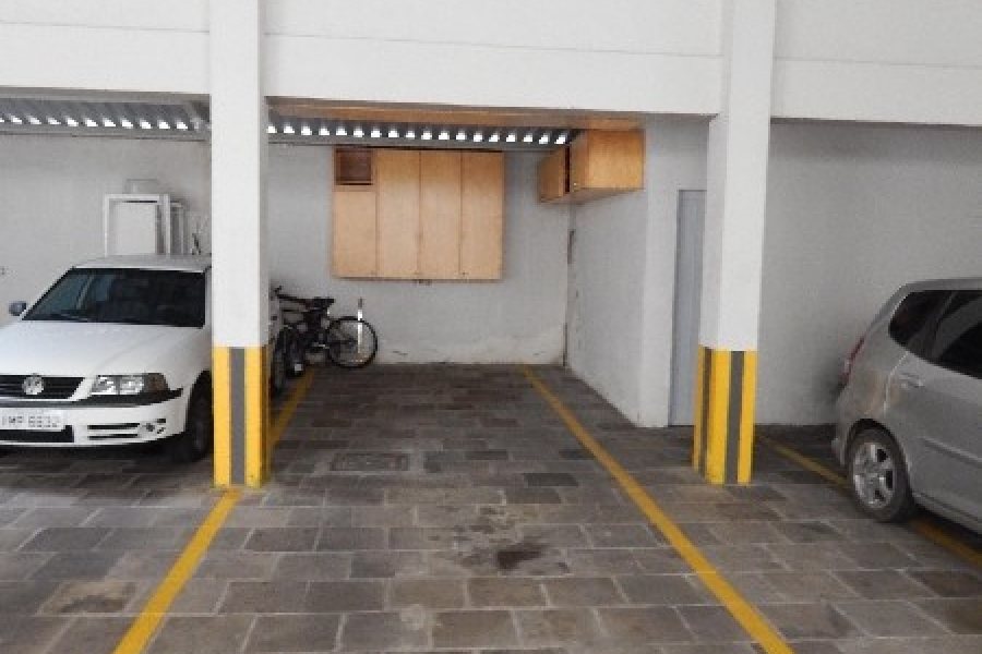 Apartamento com 104m², 3 dormitórios, 2 vagas, no bairro Vinhedos em Caxias do Sul para Alugar