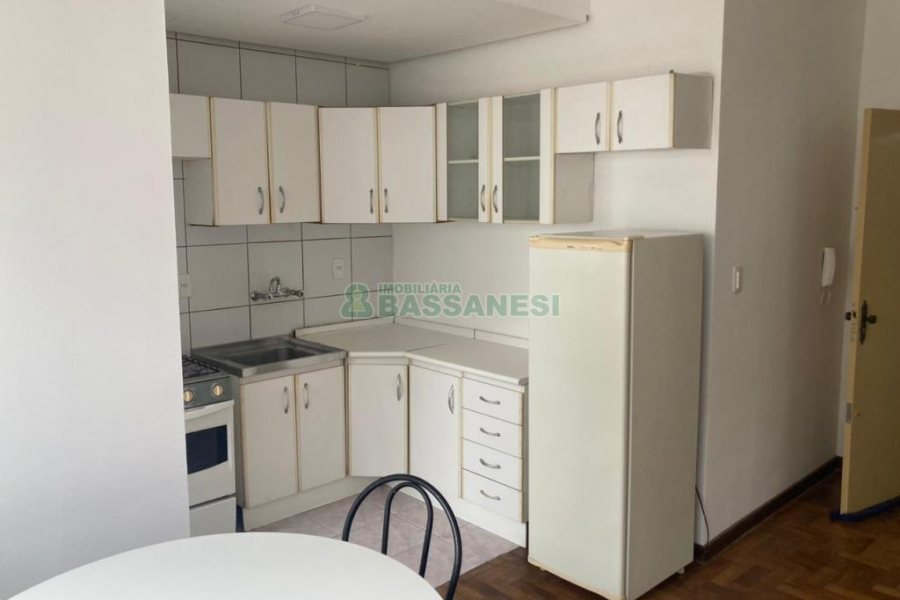 Apto Mobiliado com 50m², 1 dormitório, no bairro Centro em Caxias do Sul para Alugar