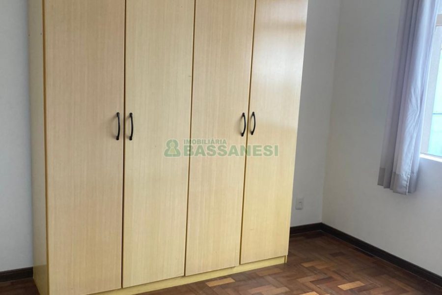 Apto Mobiliado com 50m², 1 dormitório, no bairro Centro em Caxias do Sul para Alugar