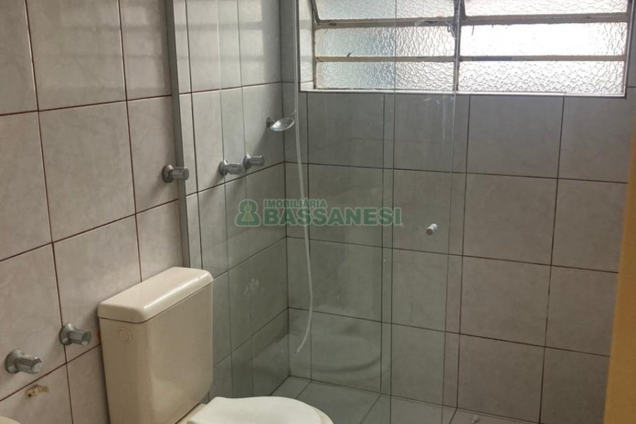 Apto Mobiliado com 50m², 1 dormitório, no bairro Centro em Caxias do Sul para Alugar