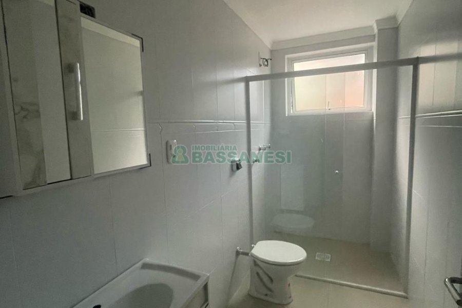 Apartamento com 100m², 3 dormitórios, 1 vaga, no bairro Centro em Caxias do Sul para Comprar