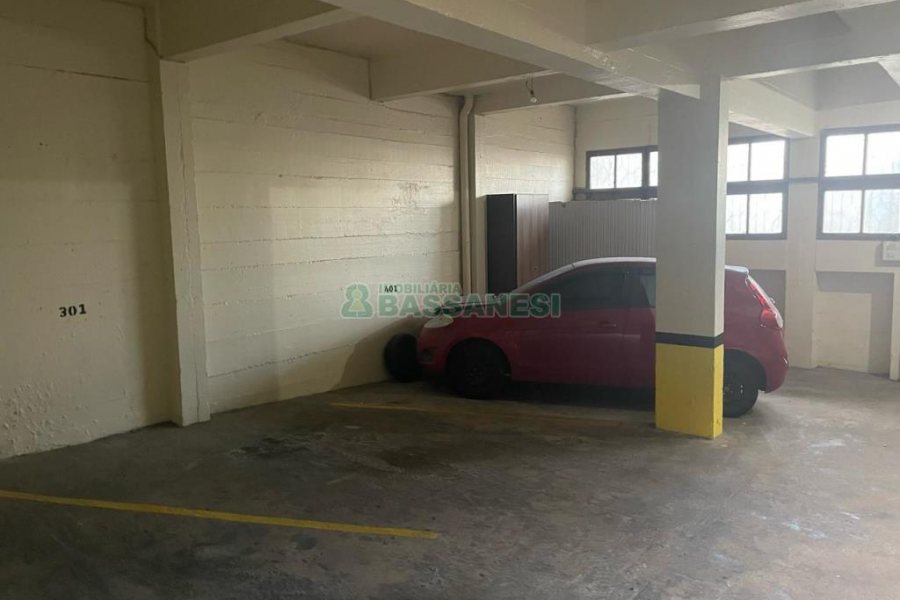 Apartamento com 100m², 3 dormitórios, 1 vaga, no bairro Centro em Caxias do Sul para Comprar