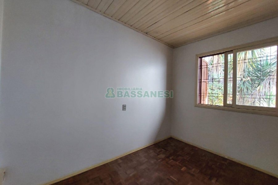 Casa com 180m², 3 dormitórios, 2 vagas, no bairro Rio Branco em Caxias do Sul para Alugar