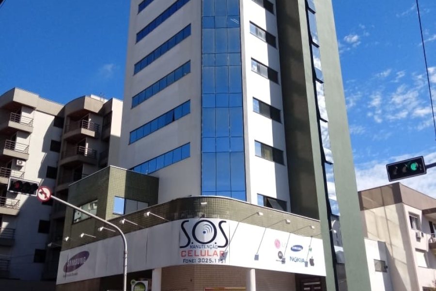 Loja com 272m², no bairro São Pelegrino em Caxias do Sul para Comprar