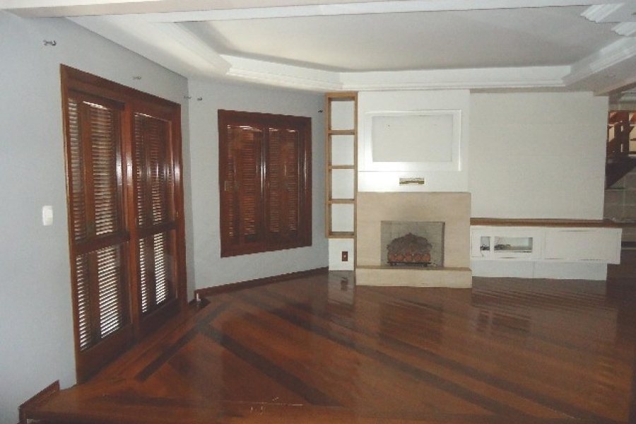 Apto/Cobertura com 276m², 3 dormitórios, 2 vagas, no bairro Sagrada Família em Caxias do Sul para Comprar