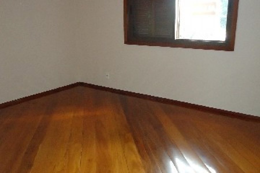 Apto/Cobertura com 276m², 3 dormitórios, 2 vagas, no bairro Sagrada Família em Caxias do Sul para Comprar
