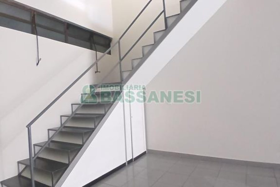 Loja com 120m², no bairro Centro em Caxias do Sul para Alugar
