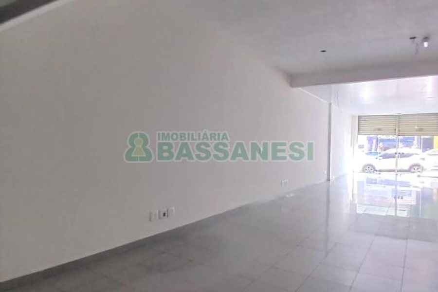 Loja com 120m², no bairro Centro em Caxias do Sul para Alugar