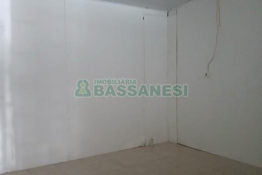 Loja com 120m², no bairro Centro em Caxias do Sul para Alugar