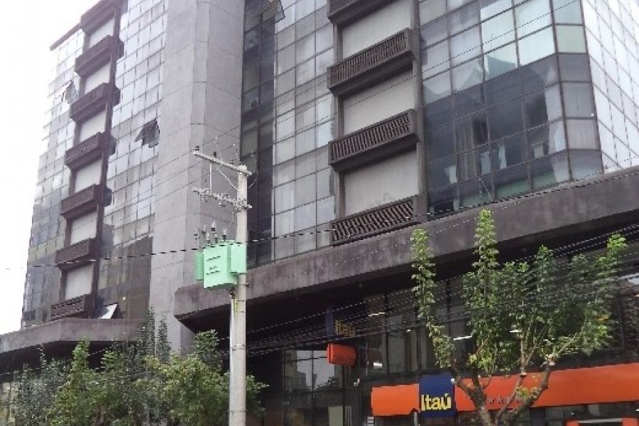 Sala com 50m², no bairro Centro em Caxias do Sul para Alugar