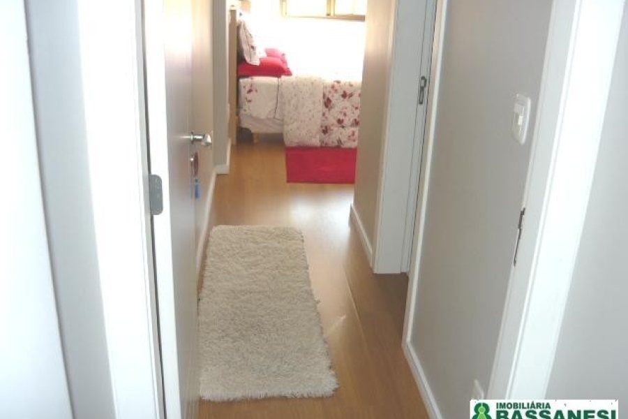 Apartamento com 123m², 3 dormitórios, 2 vagas, no bairro Centro em Caxias do Sul para Comprar