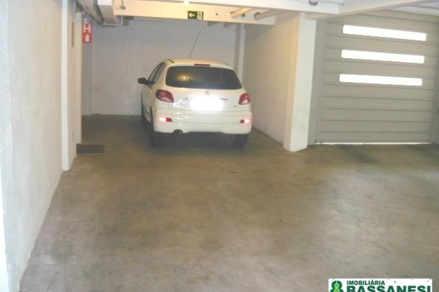 Apartamento com 123m², 3 dormitórios, 2 vagas, no bairro Centro em Caxias do Sul para Comprar