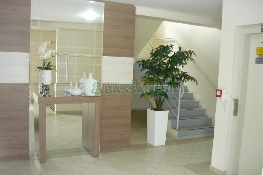 Apartamento com 74m², 2 dormitórios, 2 vagas, no bairro Vila Verde em Caxias do Sul para Alugar