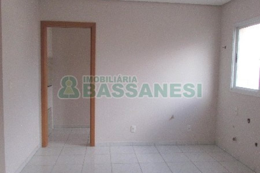Apartamento com 74m², 2 dormitórios, 2 vagas, no bairro Vila Verde em Caxias do Sul para Alugar
