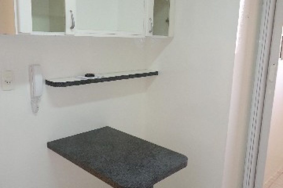 Apartamento com 54m², 3 dormitórios, 1 vaga, no bairro Sagrada Família em Caxias do Sul para Alugar