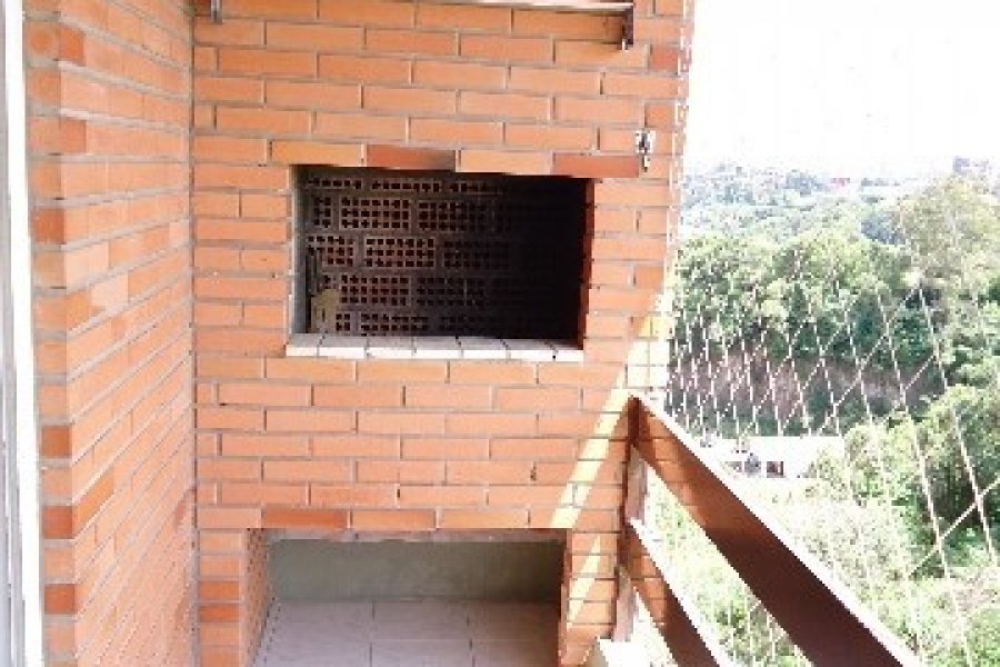 Apartamento com 54m², 3 dormitórios, 1 vaga, no bairro Sagrada Família em Caxias do Sul para Alugar