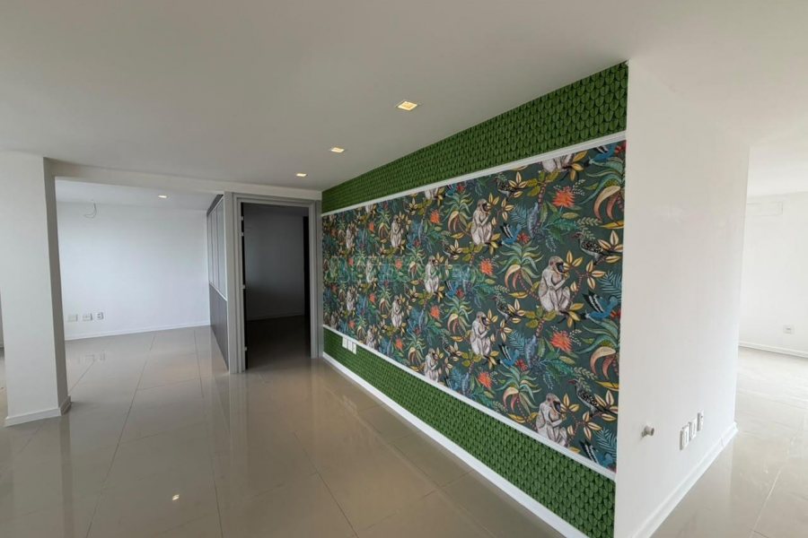 Sala com 105m², 1 vaga, no bairro Centro em Caxias do Sul para Alugar
