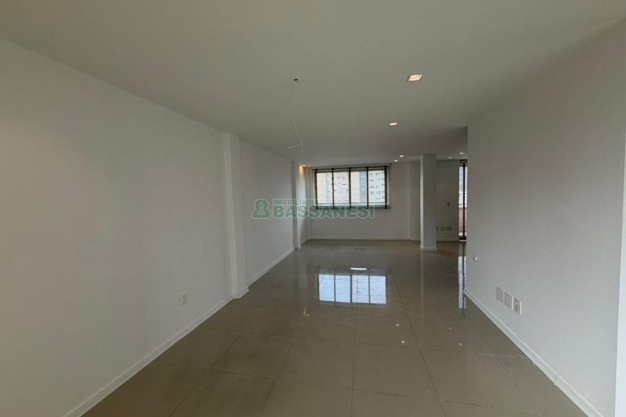 Sala com 105m², 1 vaga, no bairro Centro em Caxias do Sul para Alugar