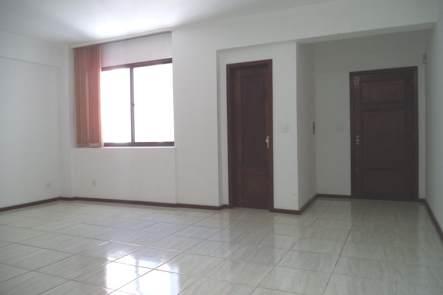 Sala com 39m², no bairro Centro em Caxias do Sul para Comprar