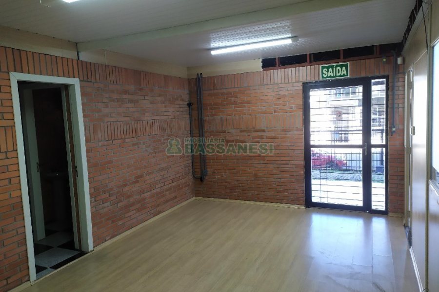 Pavilhão com 490m², no bairro Sanvitto em Caxias do Sul para Alugar