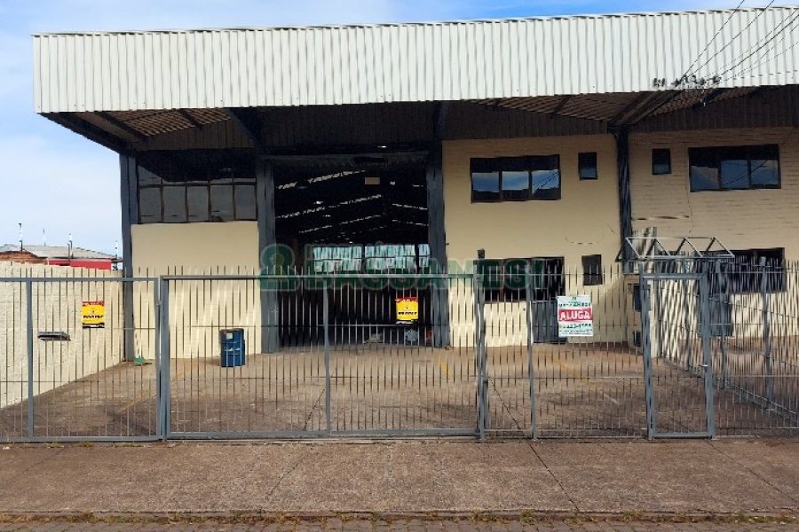 Pavilhão com 817m², no bairro Presidente Vargas em Caxias do Sul para Alugar