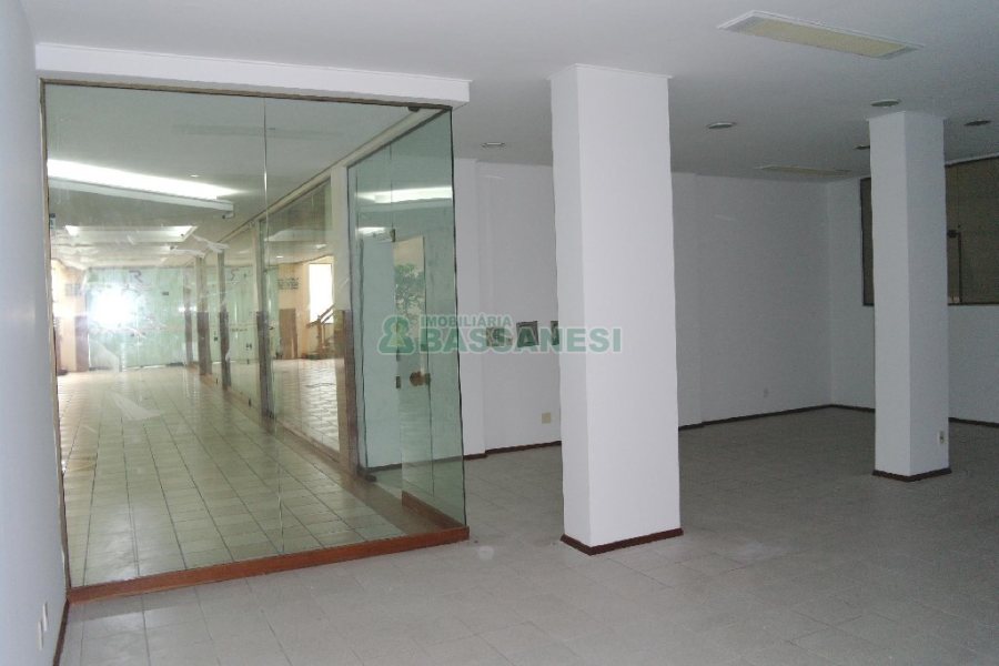 Loja com 116m², no bairro Centro em Caxias do Sul para Alugar