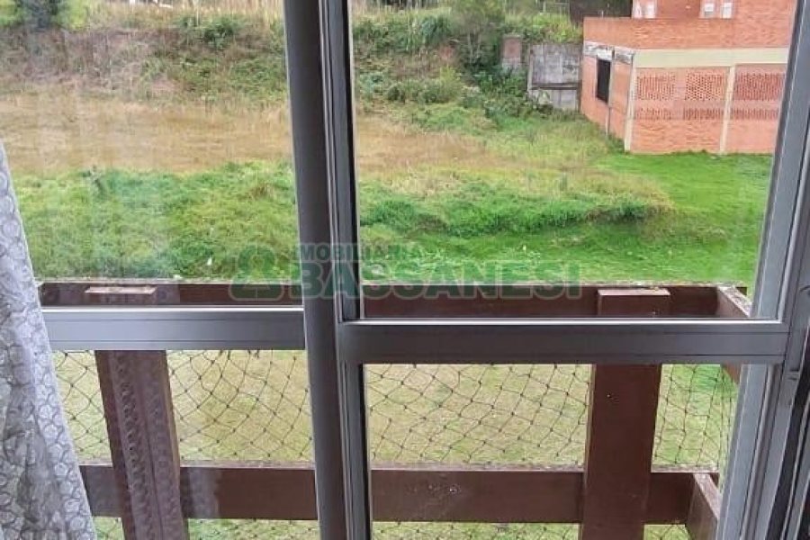 Apartamento com 47m², 2 dormitórios, 1 vaga, no bairro Interlagos em Caxias do Sul para Comprar
