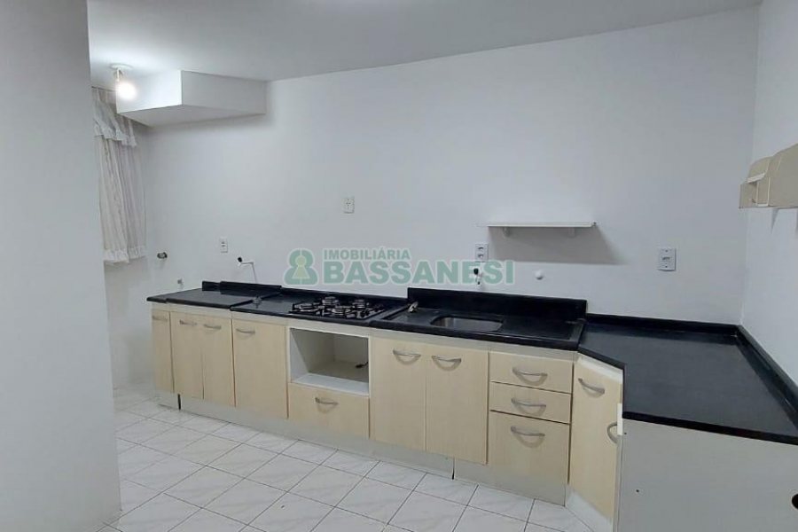 Apartamento com 47m², 2 dormitórios, 1 vaga, no bairro Interlagos em Caxias do Sul para Comprar