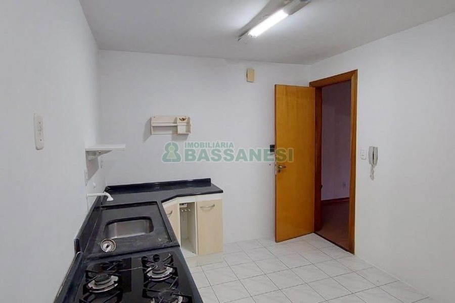 Apartamento com 47m², 2 dormitórios, 1 vaga, no bairro Interlagos em Caxias do Sul para Comprar
