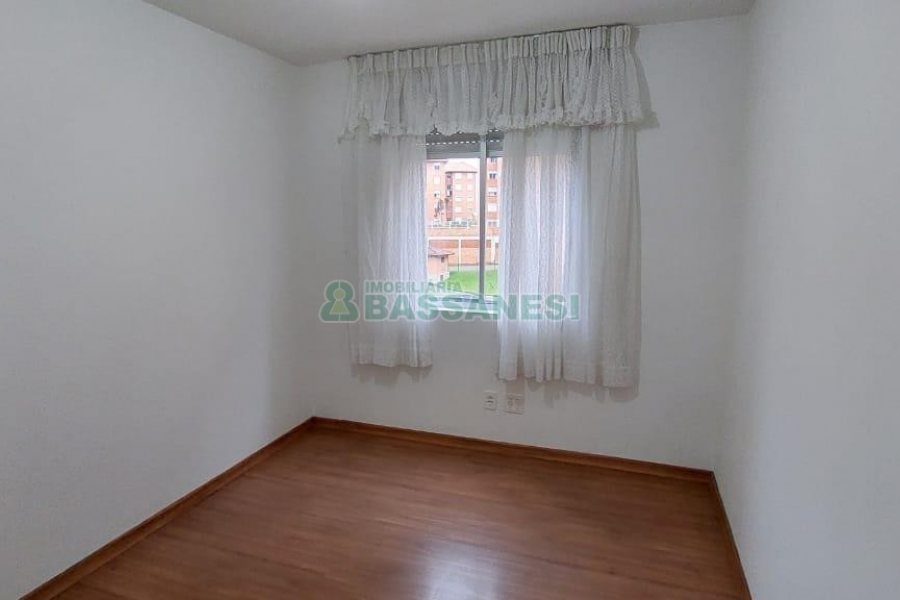 Apartamento com 47m², 2 dormitórios, 1 vaga, no bairro Interlagos em Caxias do Sul para Comprar