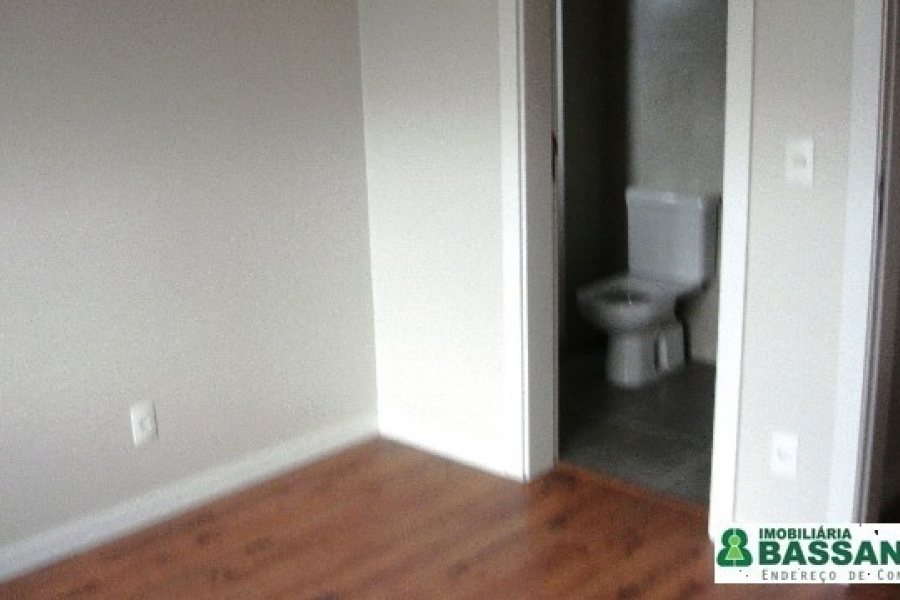 Apartamento com 155m², 3 dormitórios, 2 vagas, no bairro Lourdes em Caxias do Sul para Alugar