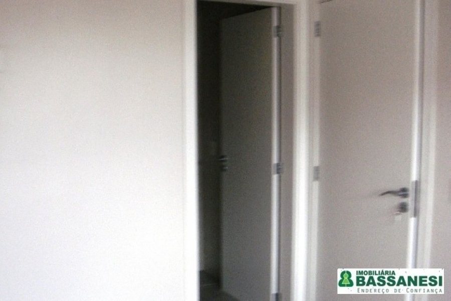 Apartamento com 155m², 3 dormitórios, 2 vagas, no bairro Lourdes em Caxias do Sul para Alugar