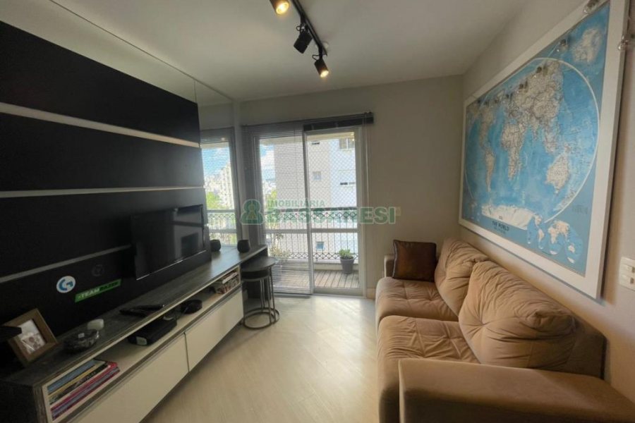 Apartamento com 71m², 3 dormitórios, 2 vagas, no bairro Santa Catarina em Caxias do Sul para Comprar