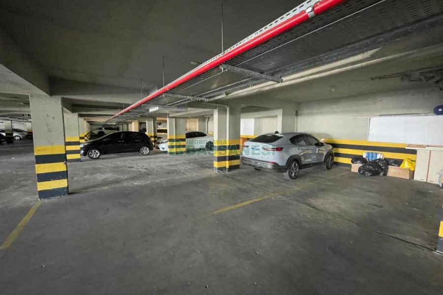 Apartamento com 71m², 3 dormitórios, 2 vagas, no bairro Santa Catarina em Caxias do Sul para Comprar