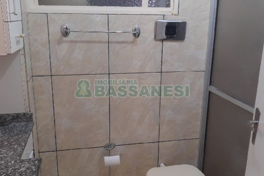 Apartamento com 74m², 2 dormitórios, 1 vaga, no bairro Medianeira em Caxias do Sul para Comprar