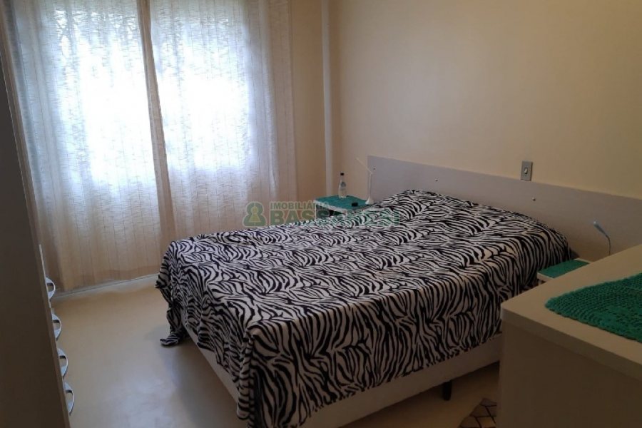 Apartamento com 74m², 2 dormitórios, 1 vaga, no bairro Medianeira em Caxias do Sul para Comprar