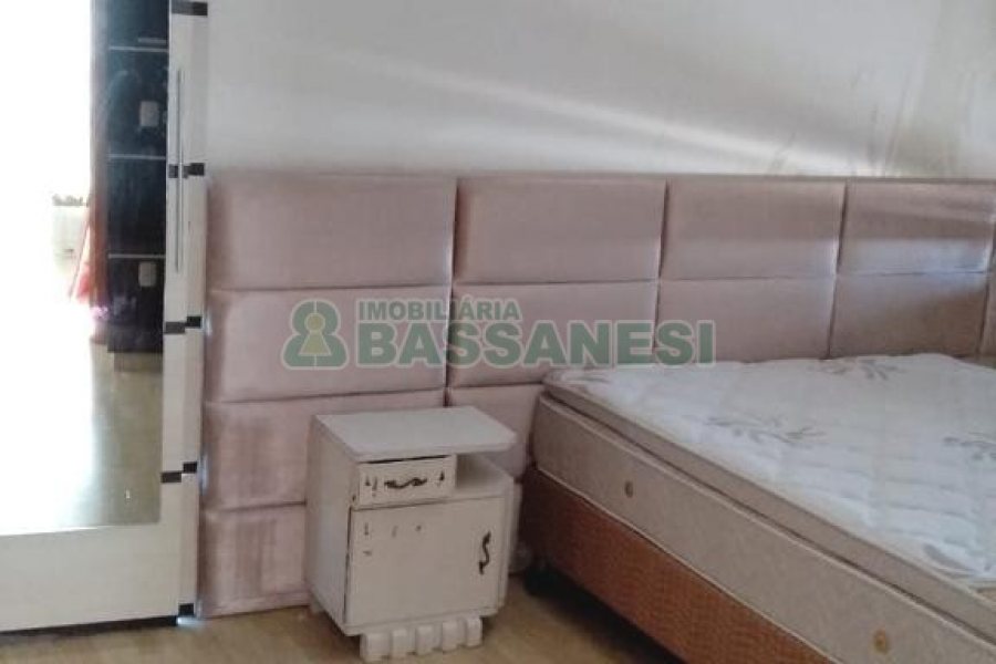 Apartamento com 88m², 2 dormitórios, 2 vagas, no bairro Sagrada Família em Caxias do Sul para Alugar
