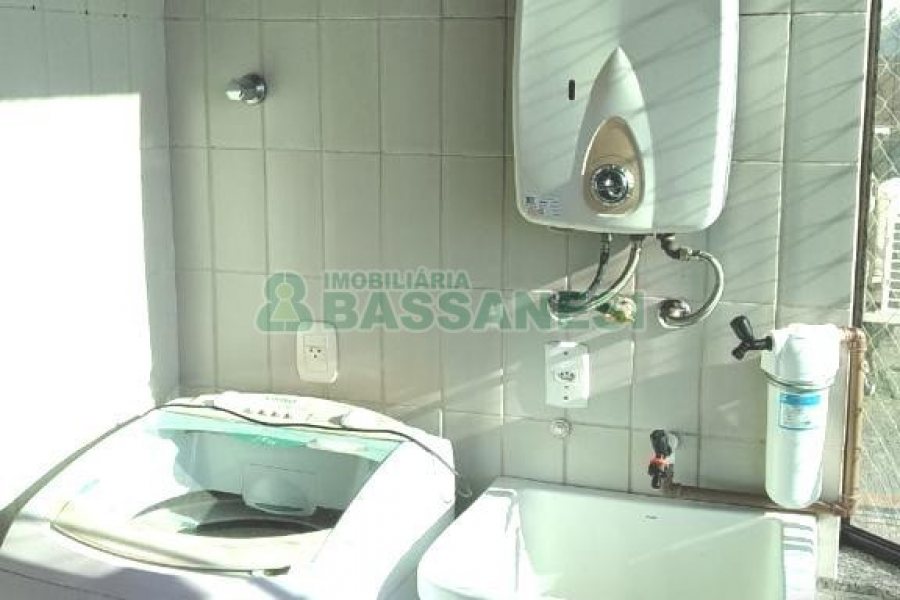 Apartamento com 88m², 2 dormitórios, 2 vagas, no bairro Sagrada Família em Caxias do Sul para Alugar