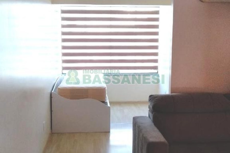Apartamento com 88m², 2 dormitórios, 2 vagas, no bairro Sagrada Família em Caxias do Sul para Alugar
