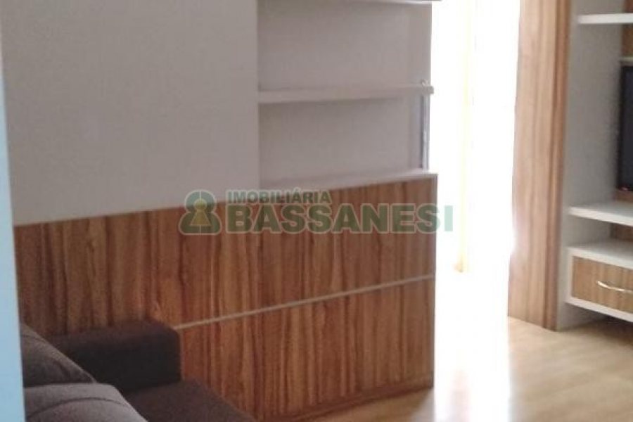 Apartamento com 88m², 2 dormitórios, 2 vagas, no bairro Sagrada Família em Caxias do Sul para Alugar