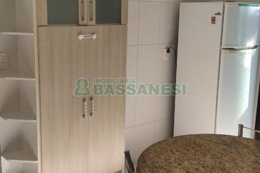 Apartamento com 88m², 2 dormitórios, 2 vagas, no bairro Sagrada Família em Caxias do Sul para Alugar
